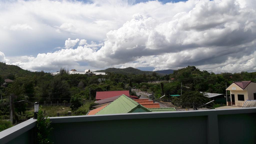华欣瞬间之家旅舍 外观 照片